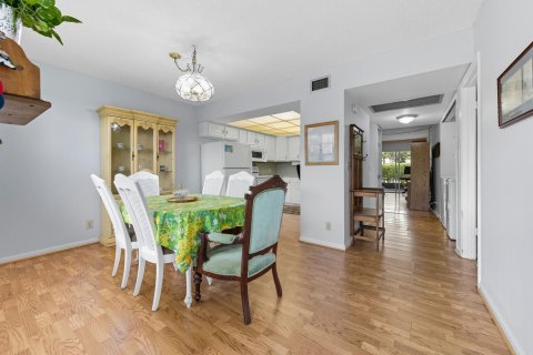 Condo in Palm Beach Gardens, Florida, 2 bedrooms  № 2241619 - photo 6