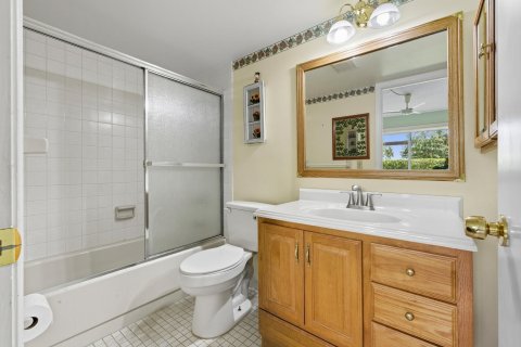 Condo in Palm Beach Gardens, Florida, 2 bedrooms  № 2241619 - photo 21