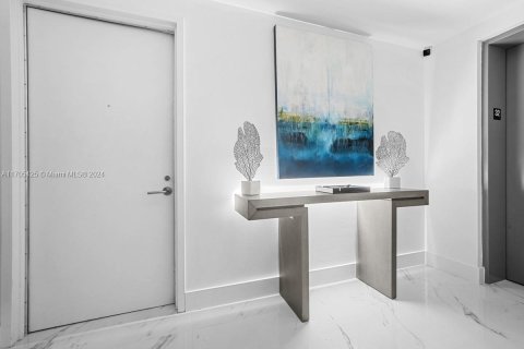 Condo in Miami, Florida, 2 bedrooms  № 1729680 - photo 25