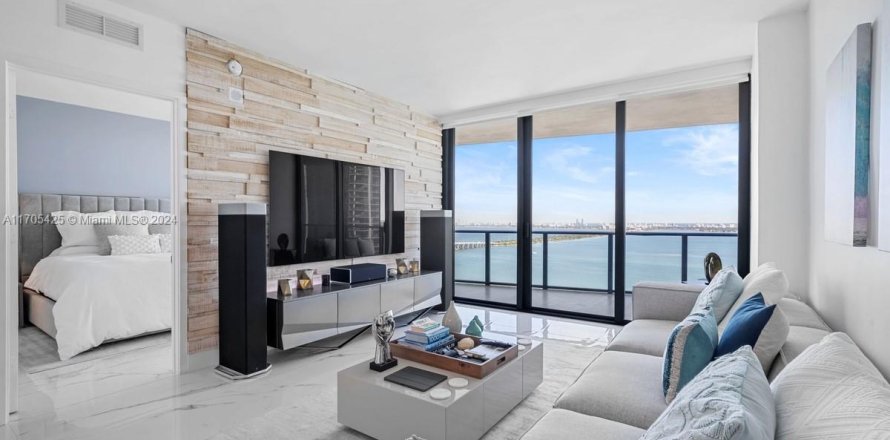 Condo in Miami, Florida, 2 bedrooms  № 1729680