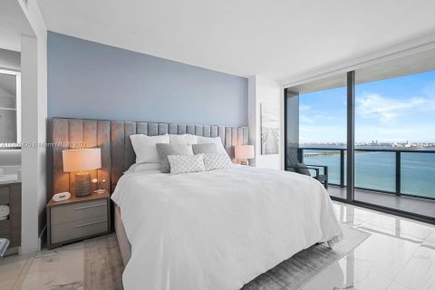 Condo in Miami, Florida, 2 bedrooms  № 1729680 - photo 8
