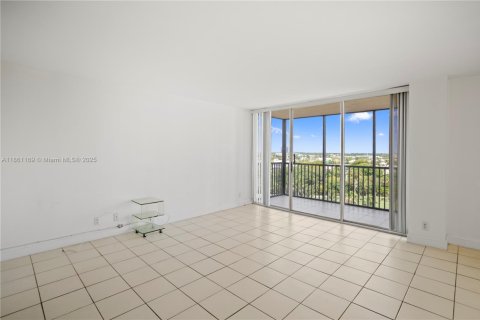 Condo in Aventura, Florida, 1 bedroom  № 1892239 - photo 8