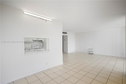 Condo in Aventura, Florida, 1 bedroom  № 1892239 - photo 22