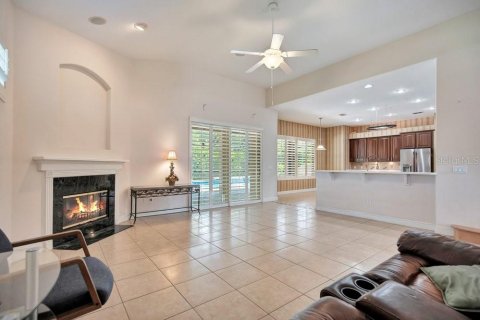 House in Orlando, Florida 4 bedrooms, 320.05 sq.m. № 2151967 - photo 13