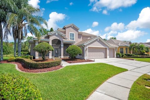House in Orlando, Florida 4 bedrooms, 320.05 sq.m. № 2151967 - photo 2