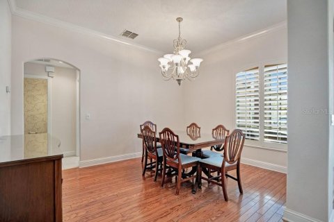House in Orlando, Florida 4 bedrooms, 320.05 sq.m. № 2151967 - photo 9