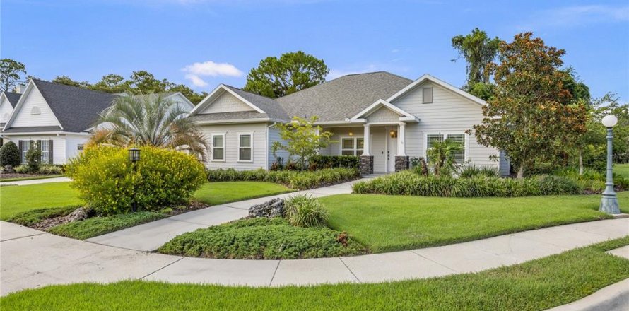 House in Gainesville, Florida 4 bedrooms, 198.9 sq.m. № 1873981