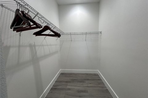 Casa en venta en Orlando, Florida, 4 dormitorios, 302.3 m2 № 2314161 - foto 22