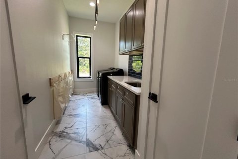 Casa en venta en Orlando, Florida, 4 dormitorios, 302.3 m2 № 2314161 - foto 29