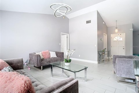 Casa en venta en Orlando, Florida, 3 dormitorios, 159.33 m2 № 1740673 - foto 17