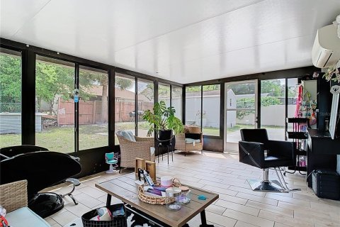Casa en venta en Orlando, Florida, 3 dormitorios, 159.33 m2 № 1740673 - foto 25