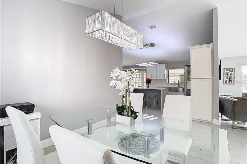 Casa en venta en Orlando, Florida, 3 dormitorios, 159.33 m2 № 1740673 - foto 15