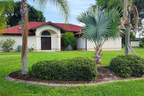 Casa en alquiler en Port Charlotte, Florida, 3 dormitorios, 161.74 m2 № 1688310 - foto 1