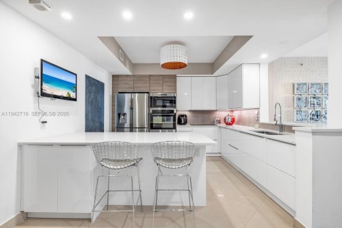 Copropriété à louer à Aventura, Floride: 3 chambres, 153.29 m2 № 1999165 - photo 2