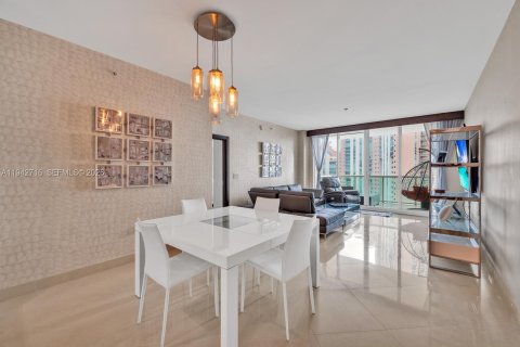 Copropriété à louer à Aventura, Floride: 3 chambres, 153.29 m2 № 1999165 - photo 6