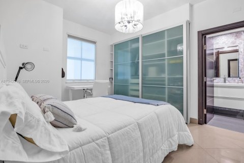 Copropriété à louer à Aventura, Floride: 3 chambres, 153.29 m2 № 1999165 - photo 11