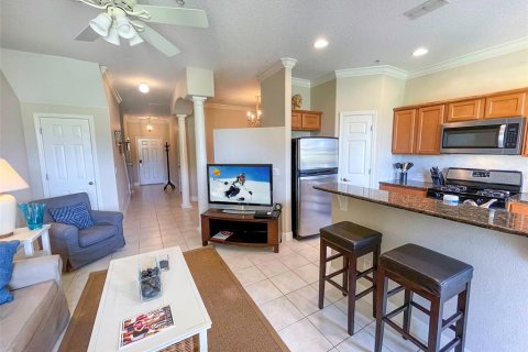 Townhouse in Four Corners, Florida 3 bedrooms, 156.63 sq.m. № 1724033 - photo 9