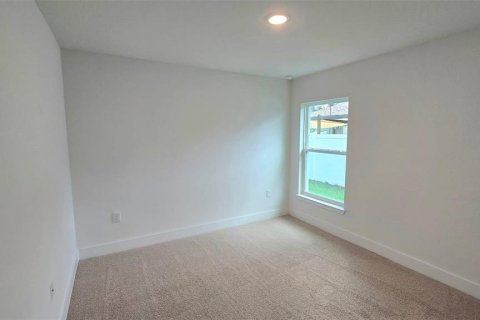 Villa ou maison à vendre à North Port, Floride: 4 chambres, 210.42 m2 № 2107276 - photo 13