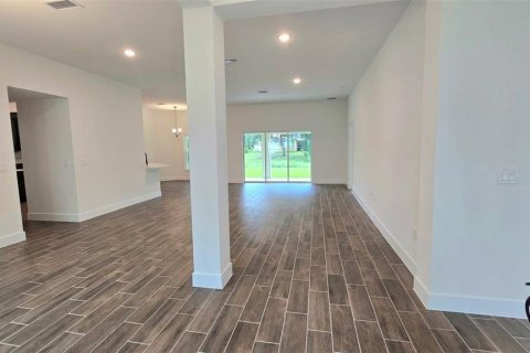 Villa ou maison à vendre à North Port, Floride: 4 chambres, 210.42 m2 № 2107276 - photo 7