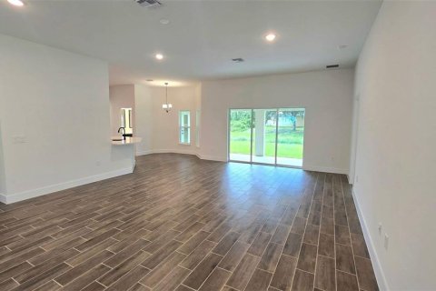 Villa ou maison à vendre à North Port, Floride: 4 chambres, 210.42 m2 № 2107276 - photo 8