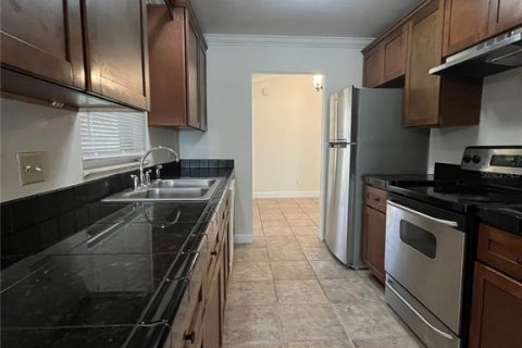 Villa ou maison à vendre à Orlando, Floride: 4 chambres, 189.8 m2 № 2321018 - photo 7