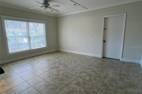 Villa ou maison à vendre à Orlando, Floride: 4 chambres, 189.8 m2 № 2321018 - photo 13