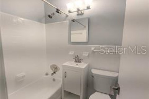 Copropriété à louer à Sarasota, Floride: 1 chambre, 59.36 m2 № 2205205 - photo 7
