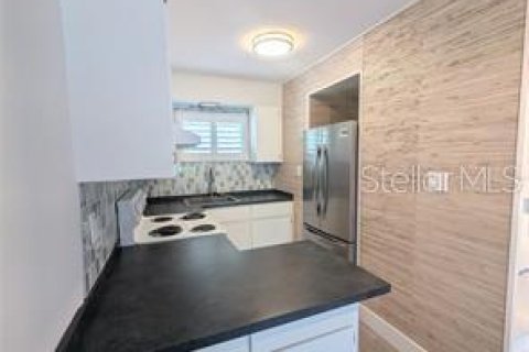 Copropriété à louer à Sarasota, Floride: 1 chambre, 59.36 m2 № 2205205 - photo 2