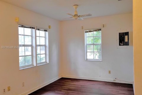 Casa en venta en LaBelle, Florida, 2 dormitorios, 146.51 m2 № 1987372 - foto 13