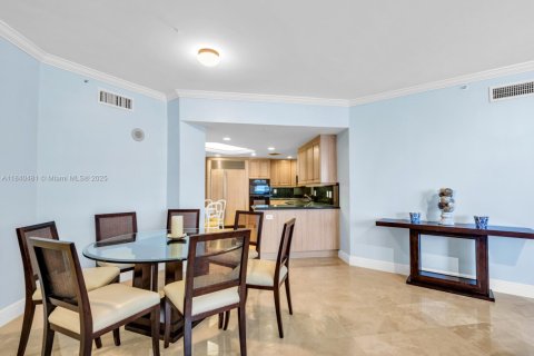 Condo in Bal Harbour, Florida, 3 bedrooms  № 1840801 - photo 20