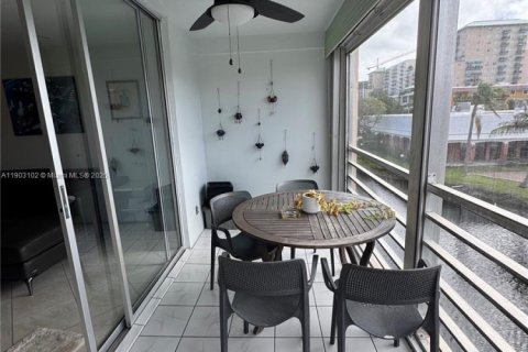 Снять в аренду кондоминиум в Дания-Бич, Флорида 1 спальня, 83.61м2, № 1955611 - фото 11