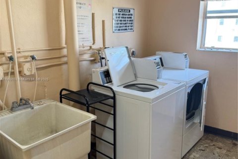 Copropriété à louer à Dania Beach, Floride: 1 chambre, 83.61 m2 № 1955611 - photo 28