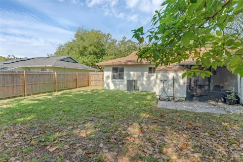 Duplex in Orlando, Florida 2 bedrooms, 80.82 sq.m. № 1679838 - photo 14