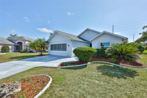 Villa ou maison à vendre à Sun City Center, Floride: 3 chambres, 166.95 m2 № 2149352 - photo 2