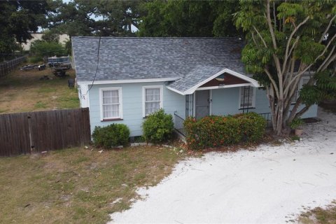 House in Largo, Florida 3 bedrooms, 106.47 sq.m. № 1193423 - photo 4