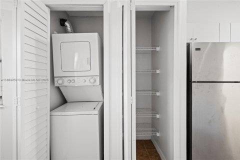 Купить кондоминиум в Хомстед, Флорида 2 спальни, 75.72м2, № 1891552 - фото 15