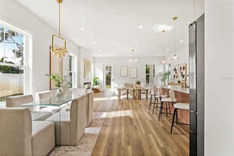 Villa ou maison à vendre à Seminole, Floride: 4 chambres, 245.08 m2 № 2406958 - photo 5