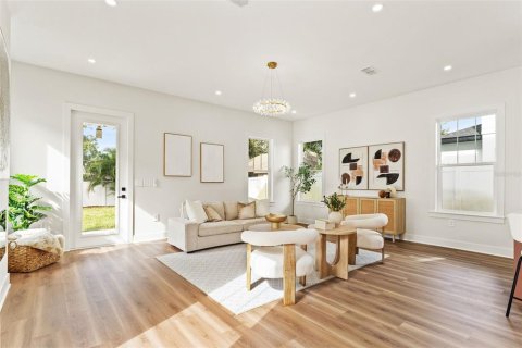 Villa ou maison à vendre à Seminole, Floride: 4 chambres, 245.08 m2 № 2406958 - photo 4