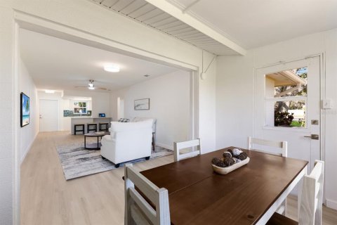 Купить виллу или дом в Брейдентон, Флорида 5 комнат, 110.55м2, № 1563057 - фото 10