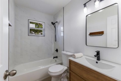 Купить виллу или дом в Брейдентон, Флорида 5 комнат, 110.55м2, № 1563057 - фото 13