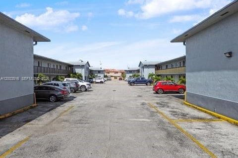 Купить кондоминиум в Хайалиа, Флорида 2 спальни, 79.9м2, № 2068184 - фото 4