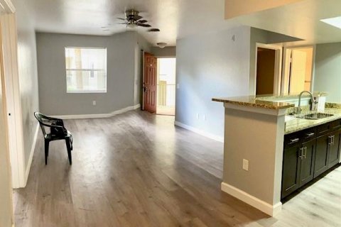 Condo in Kissimmee, Florida, 2 bedrooms  № 1810914 - photo 4
