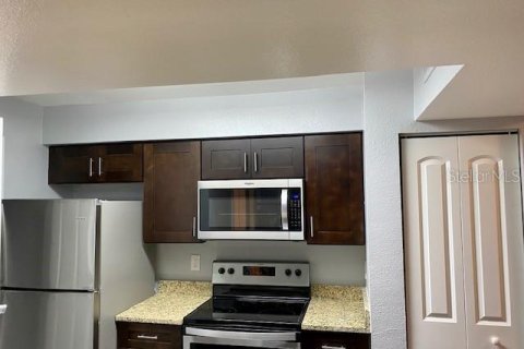 Condominio en alquiler en Kissimmee, Florida, 2 dormitorios, 87.05 m2 № 1810914 - foto 9