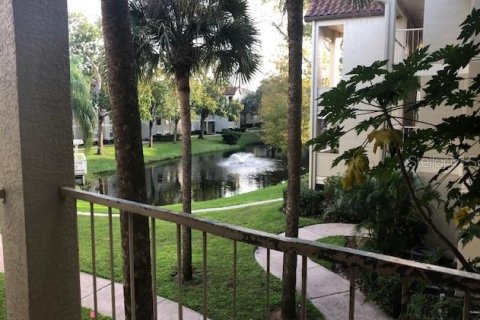 Condo in Kissimmee, Florida, 2 bedrooms  № 1810914 - photo 2