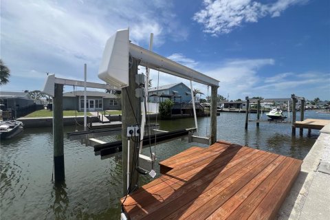 House in Hudson, Florida 2 bedrooms, 114.64 sq.m. № 1827191 - photo 30