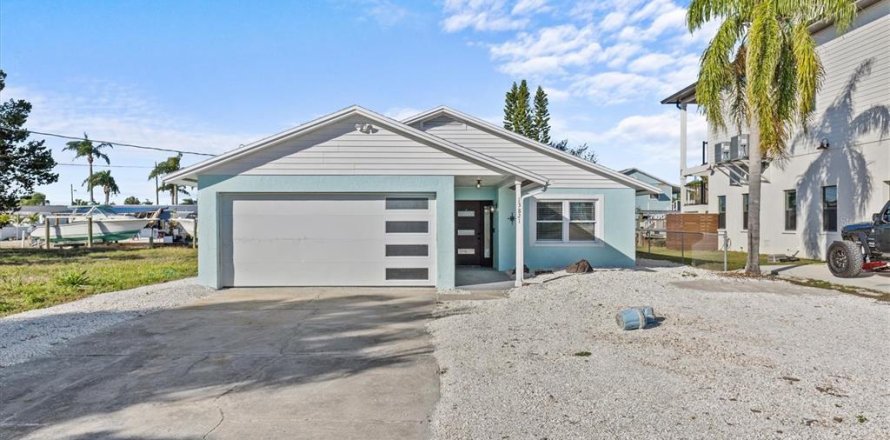 Casa en Hudson, Florida 2 dormitorios, 114.64 m2 № 1827191