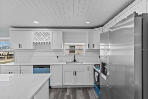 House in Hudson, Florida 2 bedrooms, 114.64 sq.m. № 1827191 - photo 20