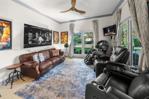 House in Cooper City, Florida 4 bedrooms, 330.73 sq.m. № 1965634 - photo 24