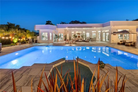 House in Cooper City, Florida 4 bedrooms, 330.73 sq.m. № 1965634 - photo 4