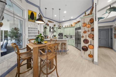 House in Cooper City, Florida 4 bedrooms, 330.73 sq.m. № 1965634 - photo 9